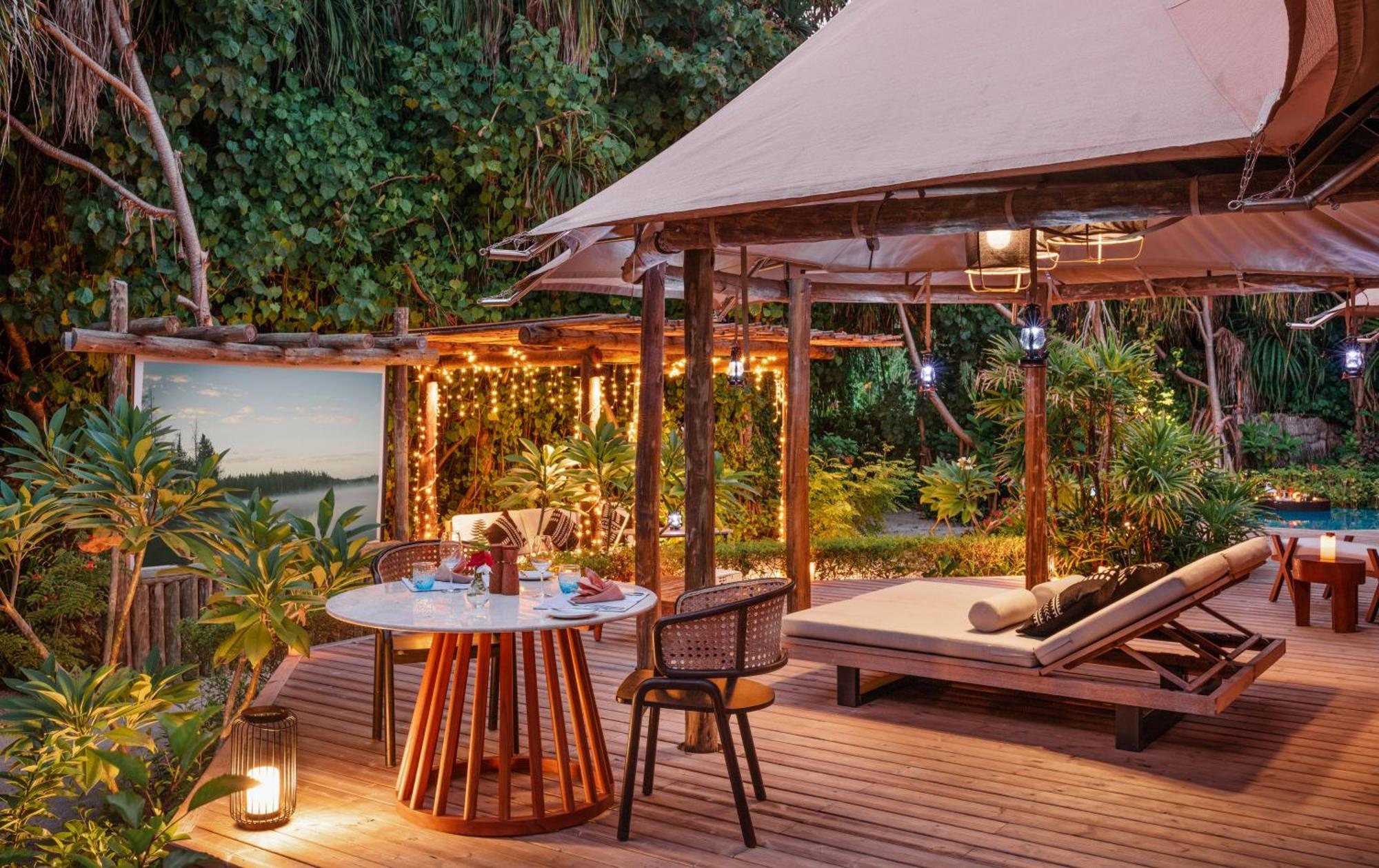 Fairmont Maldives, Sirru Fen Fushi Resort Bileffahi