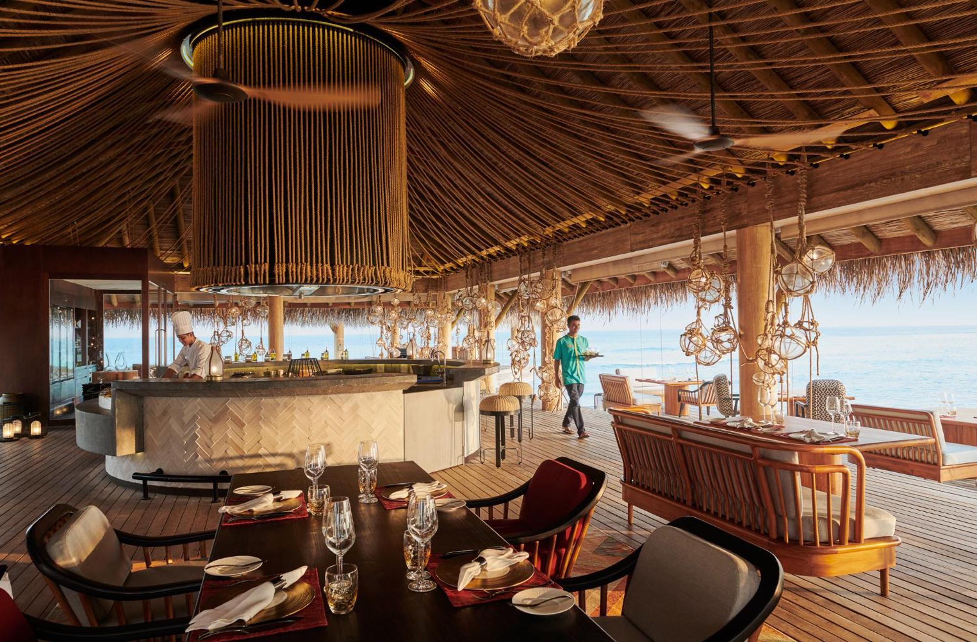 Fairmont Maldives, Sirru Fen Fushi Resort