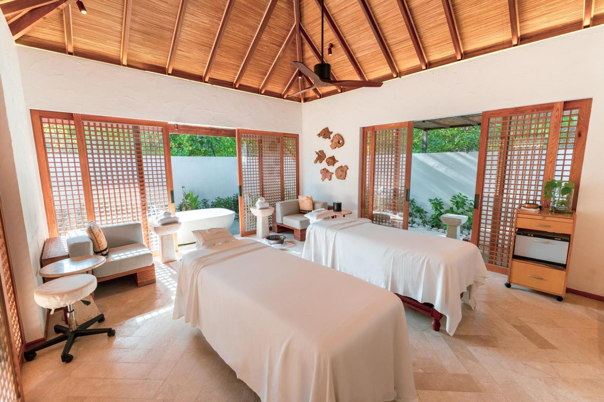 Fairmont Maldives, Sirru Fen Fushi Bileffahi